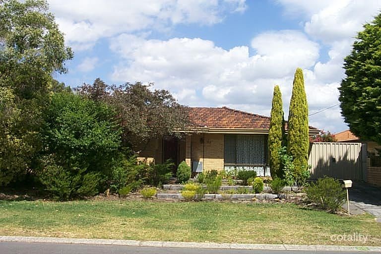 65 Tollington Park Rd, Kelmscott, WA 6111