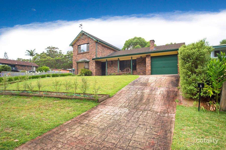 16 Paterson Cl, Lake Tabourie, NSW 2539