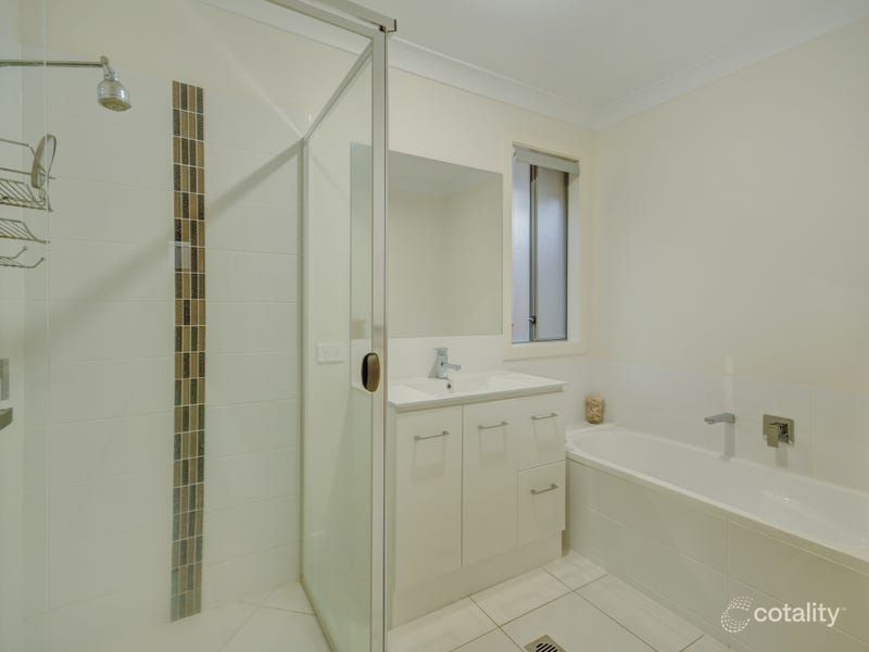 22 Minnett St, Glenvale, QLD 4350