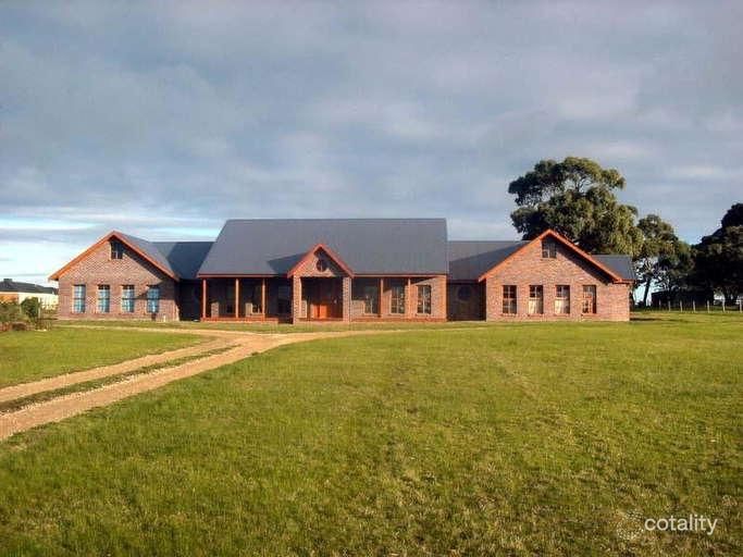 8 Century Dr, Mount Martha, VIC 3934