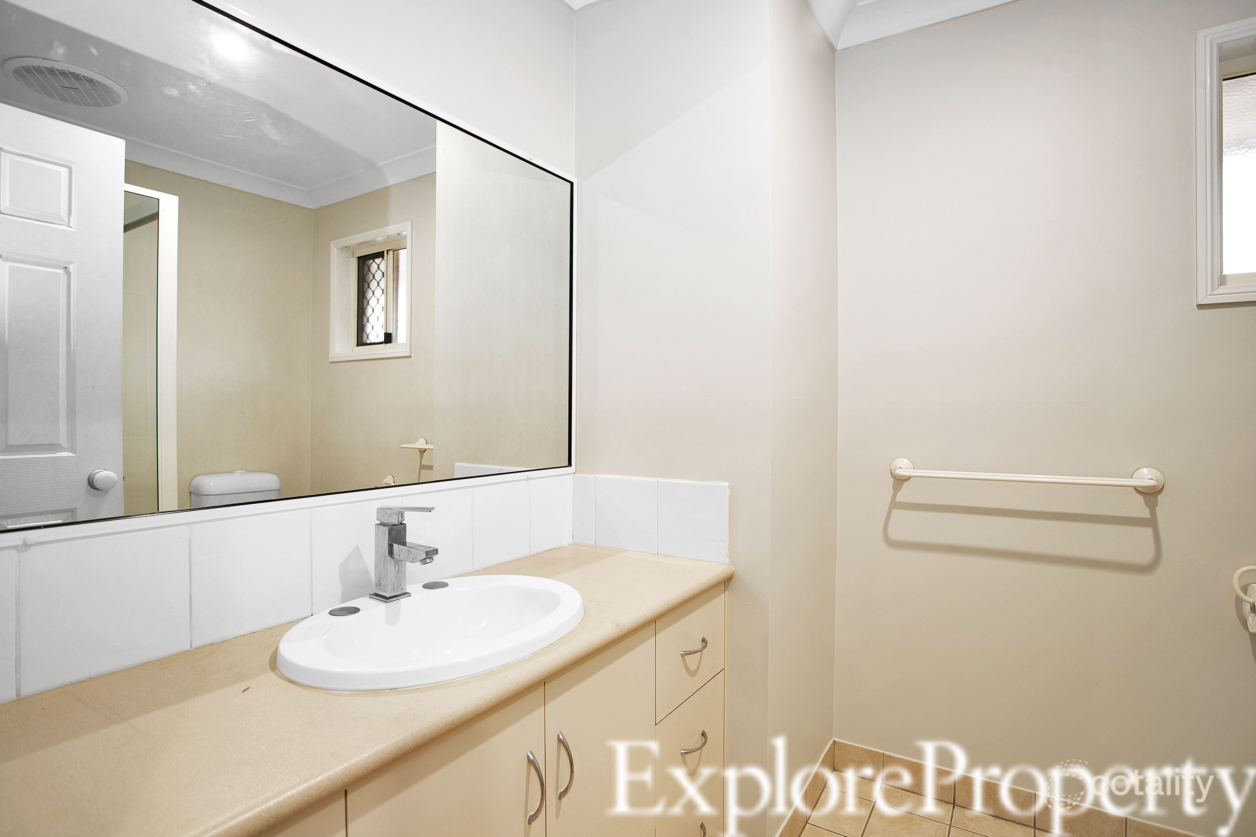 2 Sailaway Dr, Eimeo, QLD 4740
