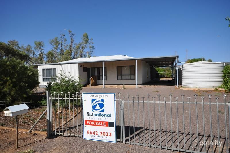11 Park Tce, Quorn, SA 5433
