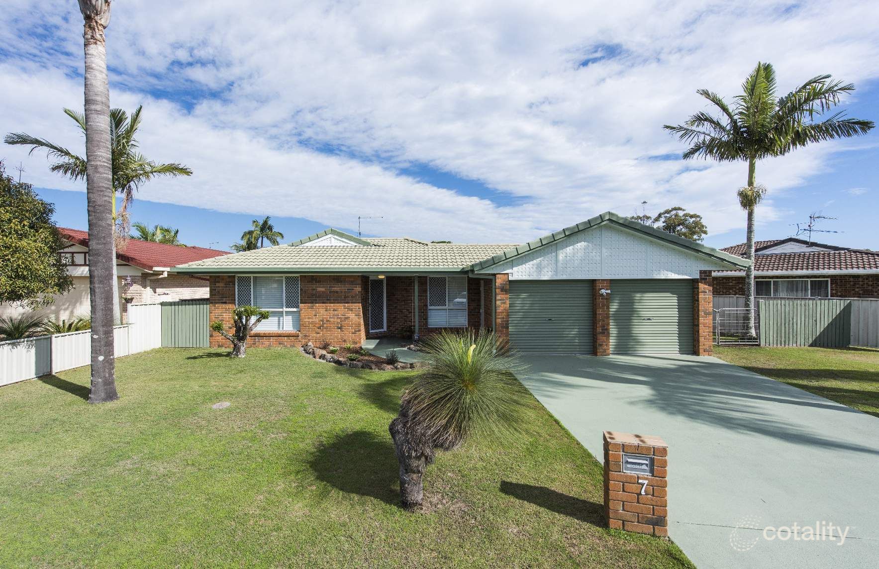 7 Admiralty Ct, Yamba, NSW 2464