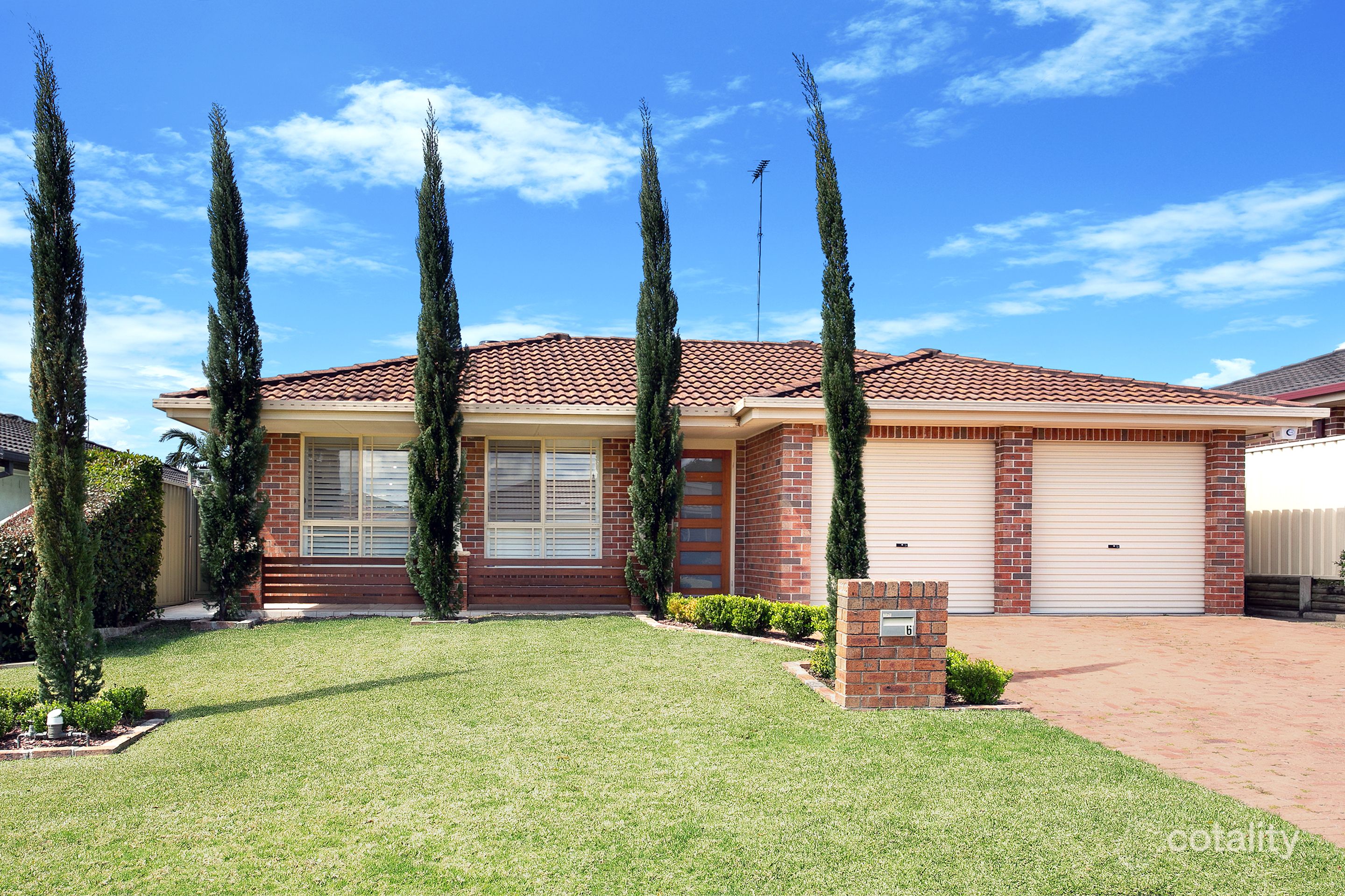 6 Yuroka St, Glenmore Park, NSW 2745