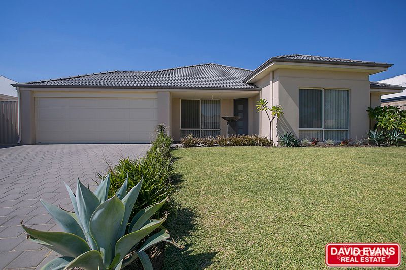 16 Plumeria Rise, Sinagra, WA 6065