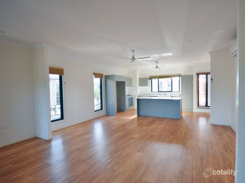 1/18 Anzac Ave, Rocky Point, QLD 4874