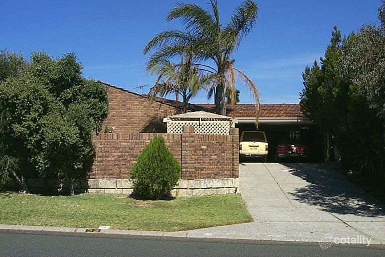 52 Macquarie Ave, Padbury, WA 6025