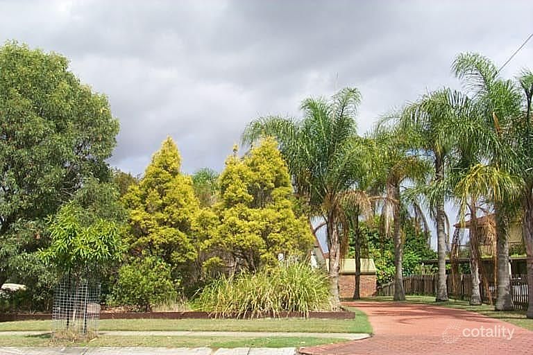 137 Barbaralla Dr, Springwood, QLD 4127