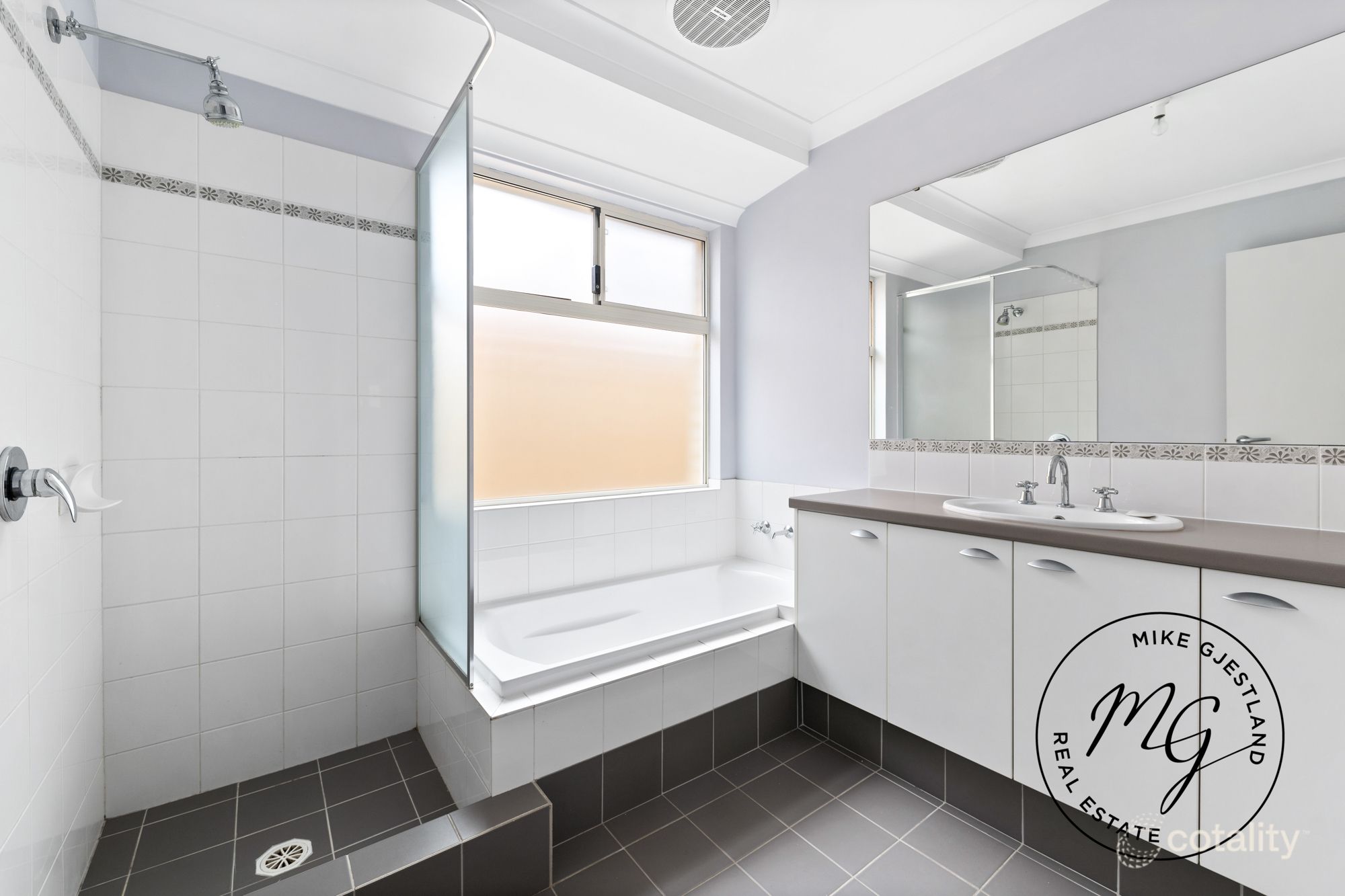 23 Ferrara Way, Girrawheen, WA 6064