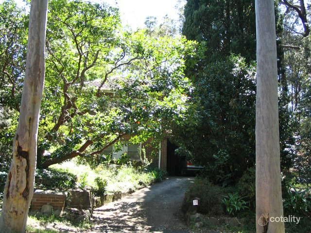 11 Nanowie Ave, Wahroonga, NSW 2076