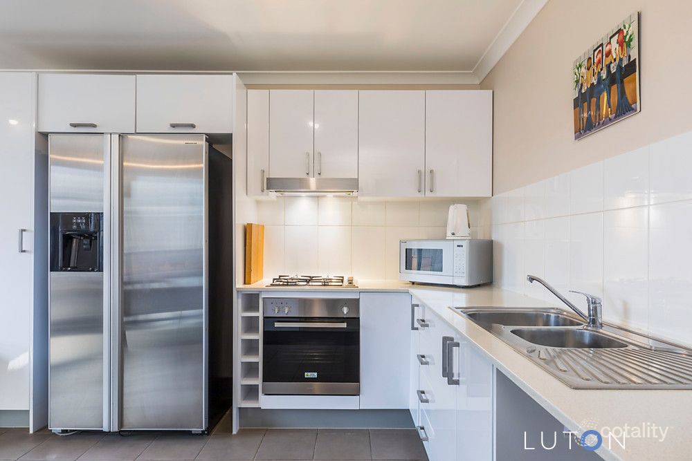 6 Greg Urwin Cct, Casey, ACT 2913