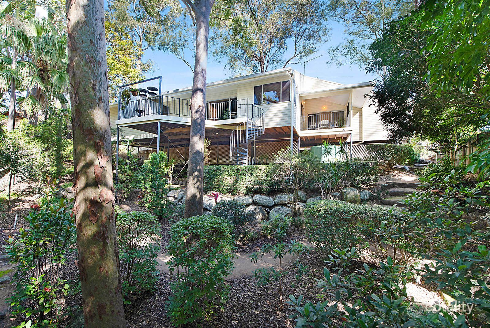 139 Chapel Hill Rd, Chapel Hill, QLD 4069