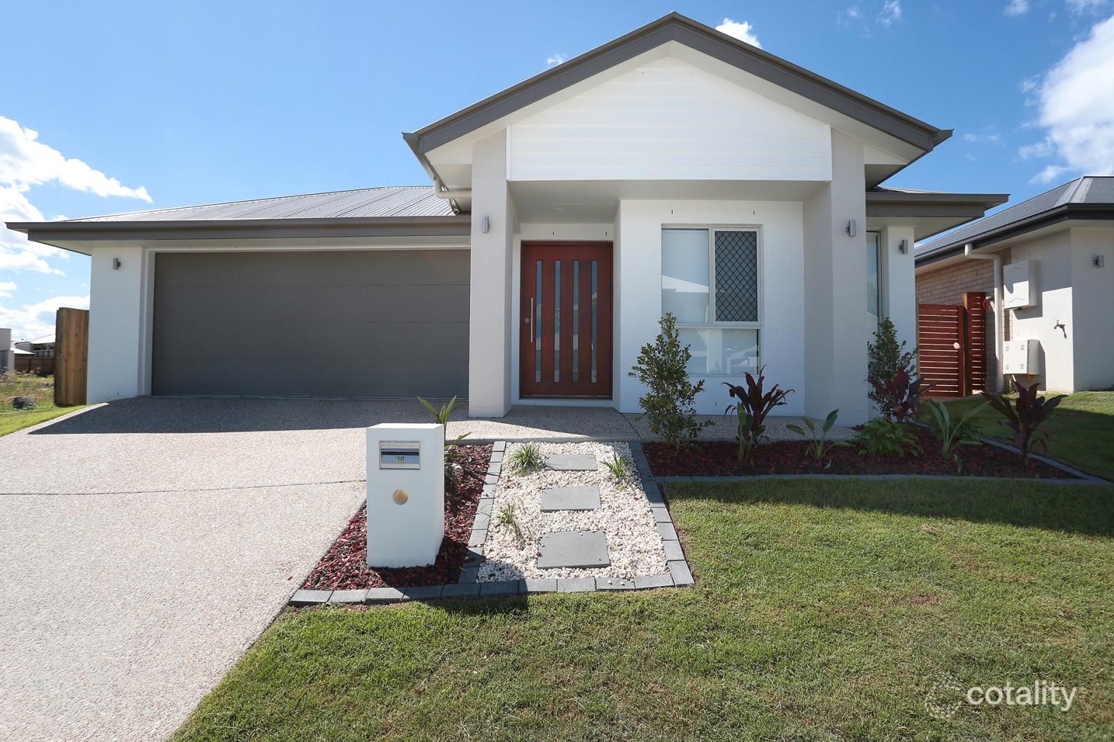 16 Goulburn Cres, South Ripley, QLD 4306