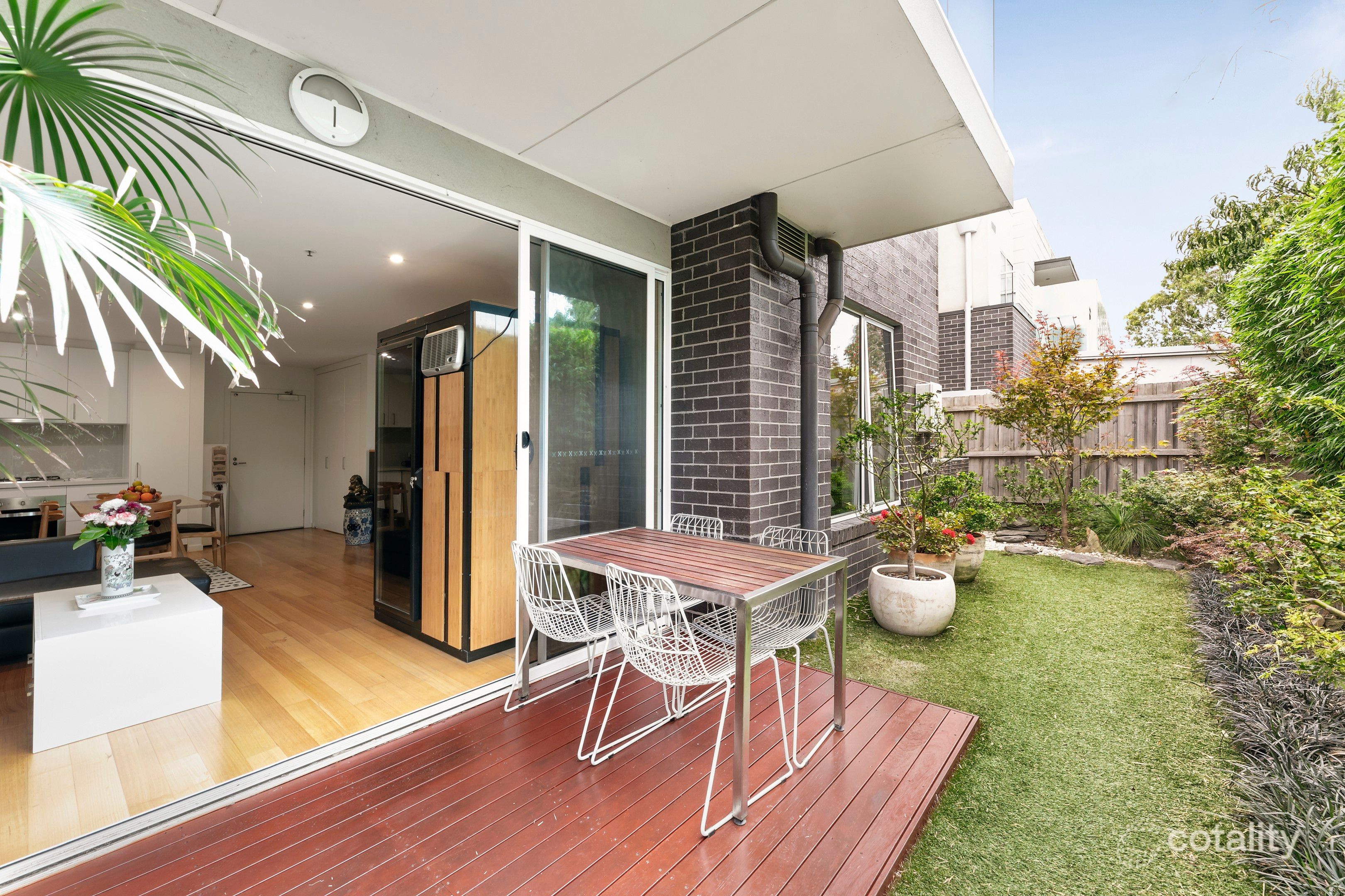 10/10 Charles St, Brunswick, VIC 3056