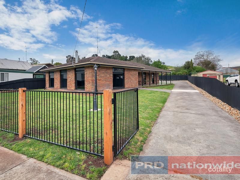 222 High St, Learmonth, VIC 3352