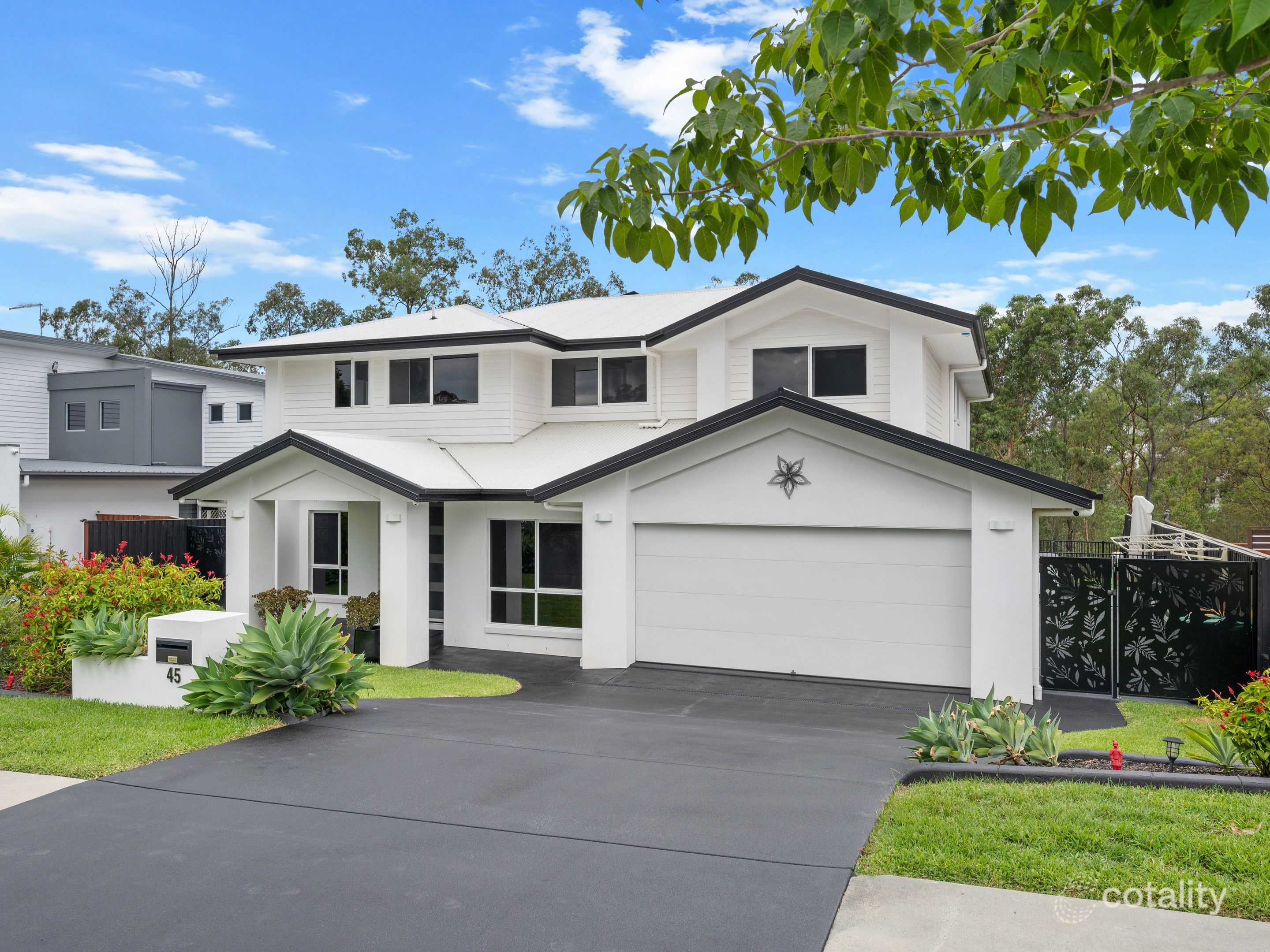 45 Ridgewood Dr, Brookwater, QLD 4300