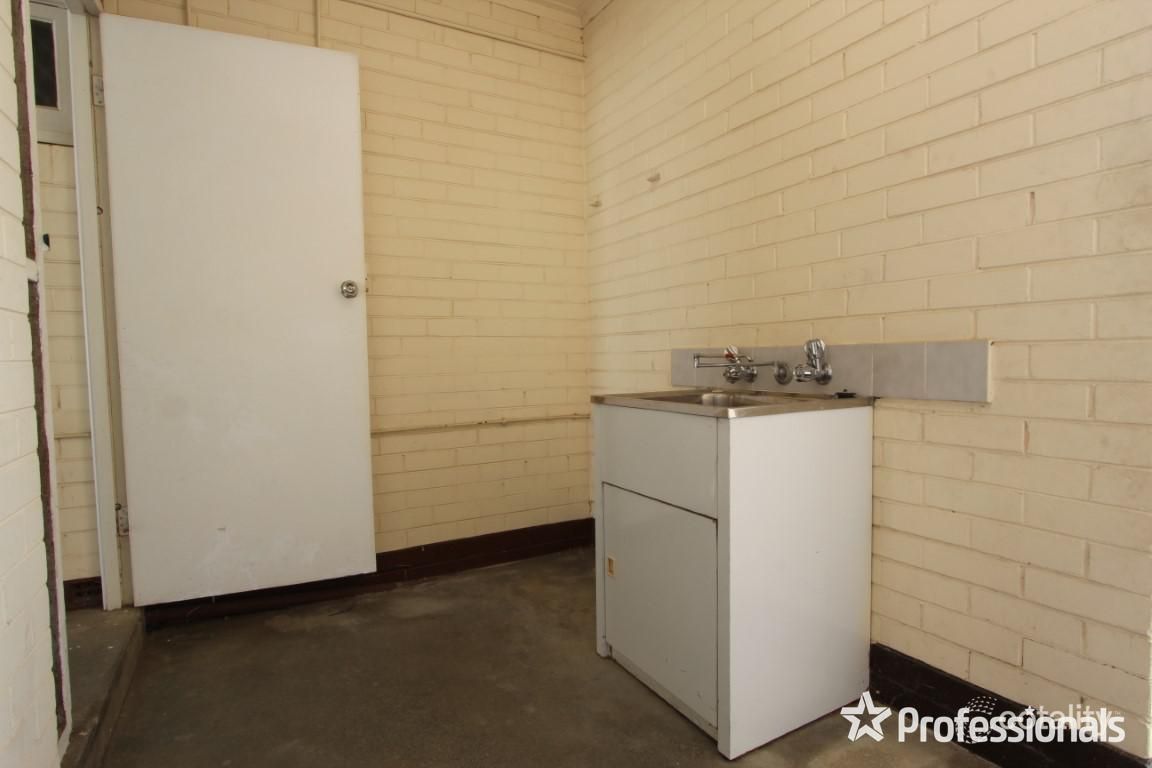 28 William St, Armadale, WA 6112