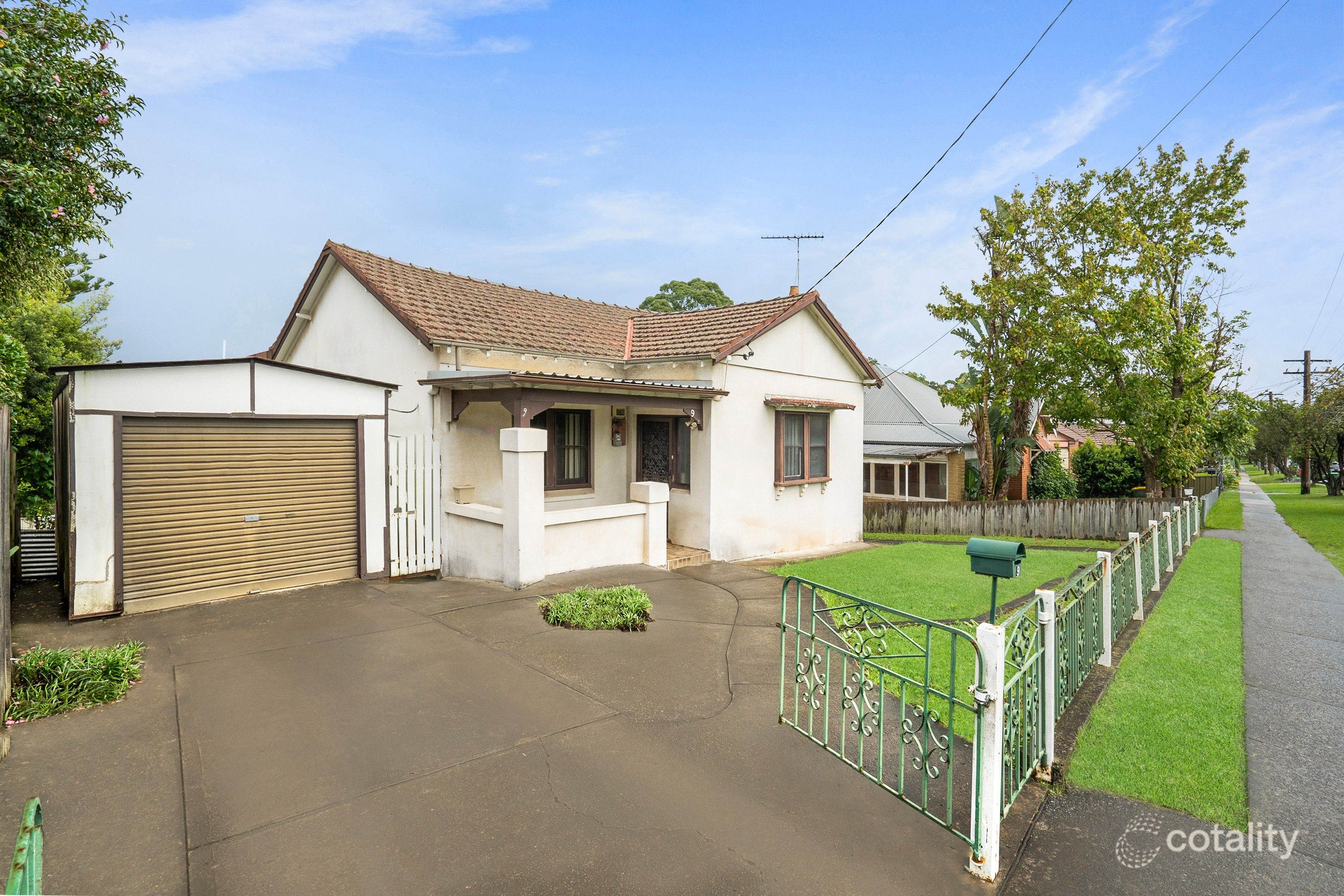 9 Pretoria Pde, Hornsby, NSW 2077