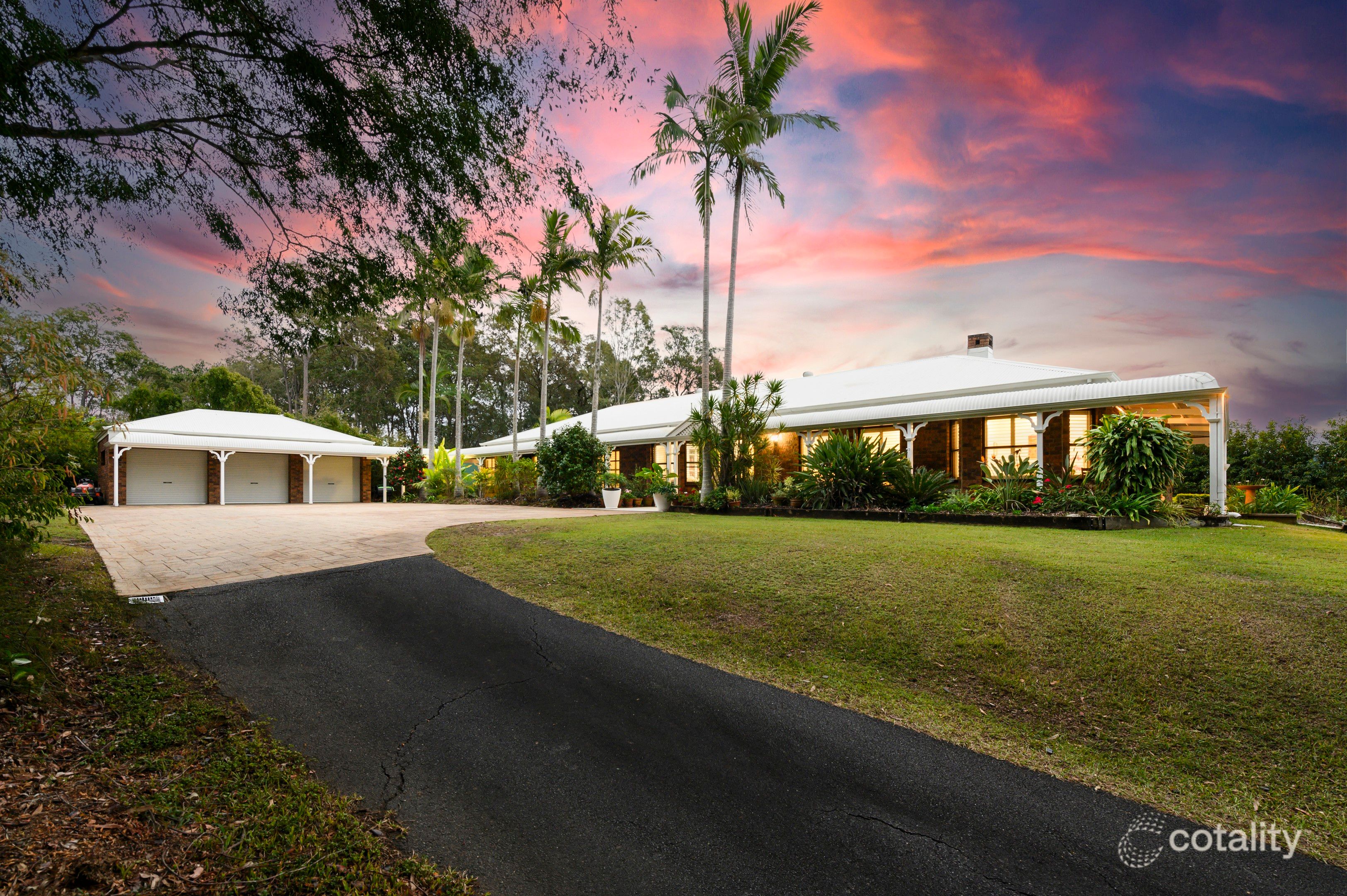 2 Narrien Ct, Samford Village, QLD 4520