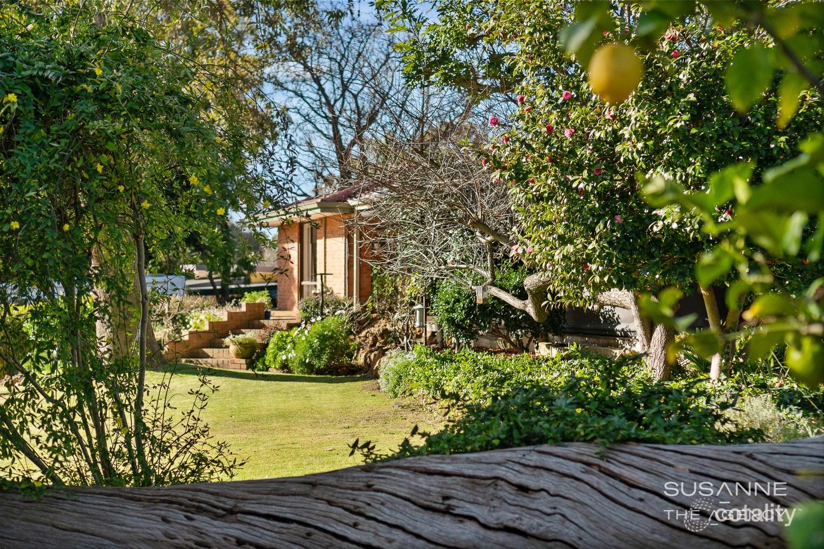 32 Davies Cres, Gooseberry Hill, WA 6076