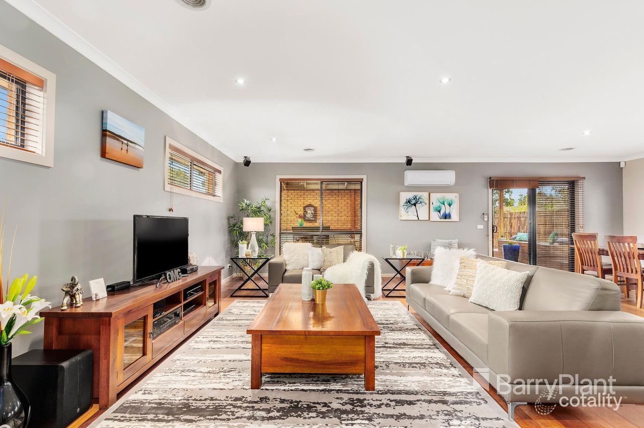 8 Sasha Pl, South Morang, VIC 3752