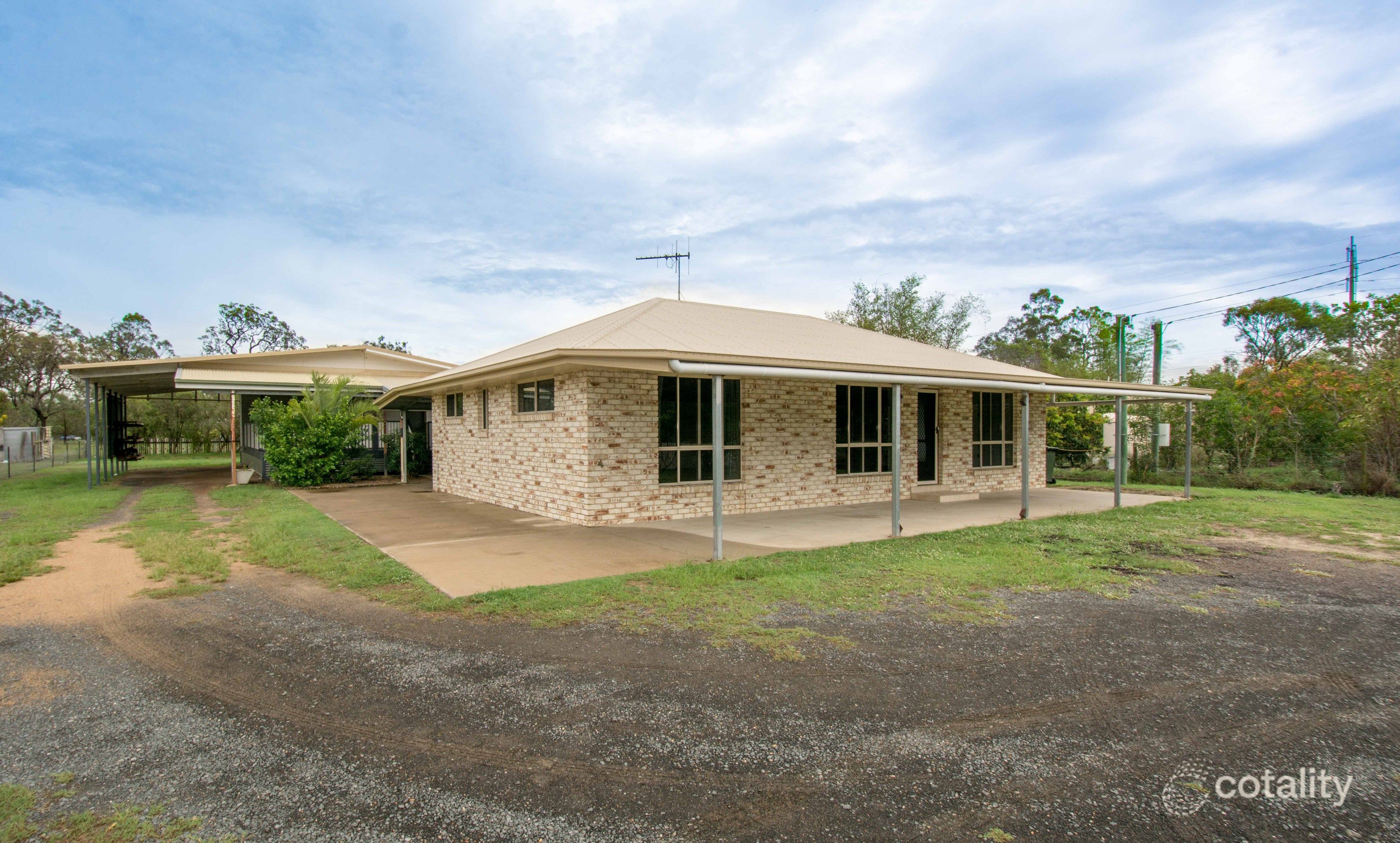 24 Bernborough Bvd, Branyan, QLD 4670