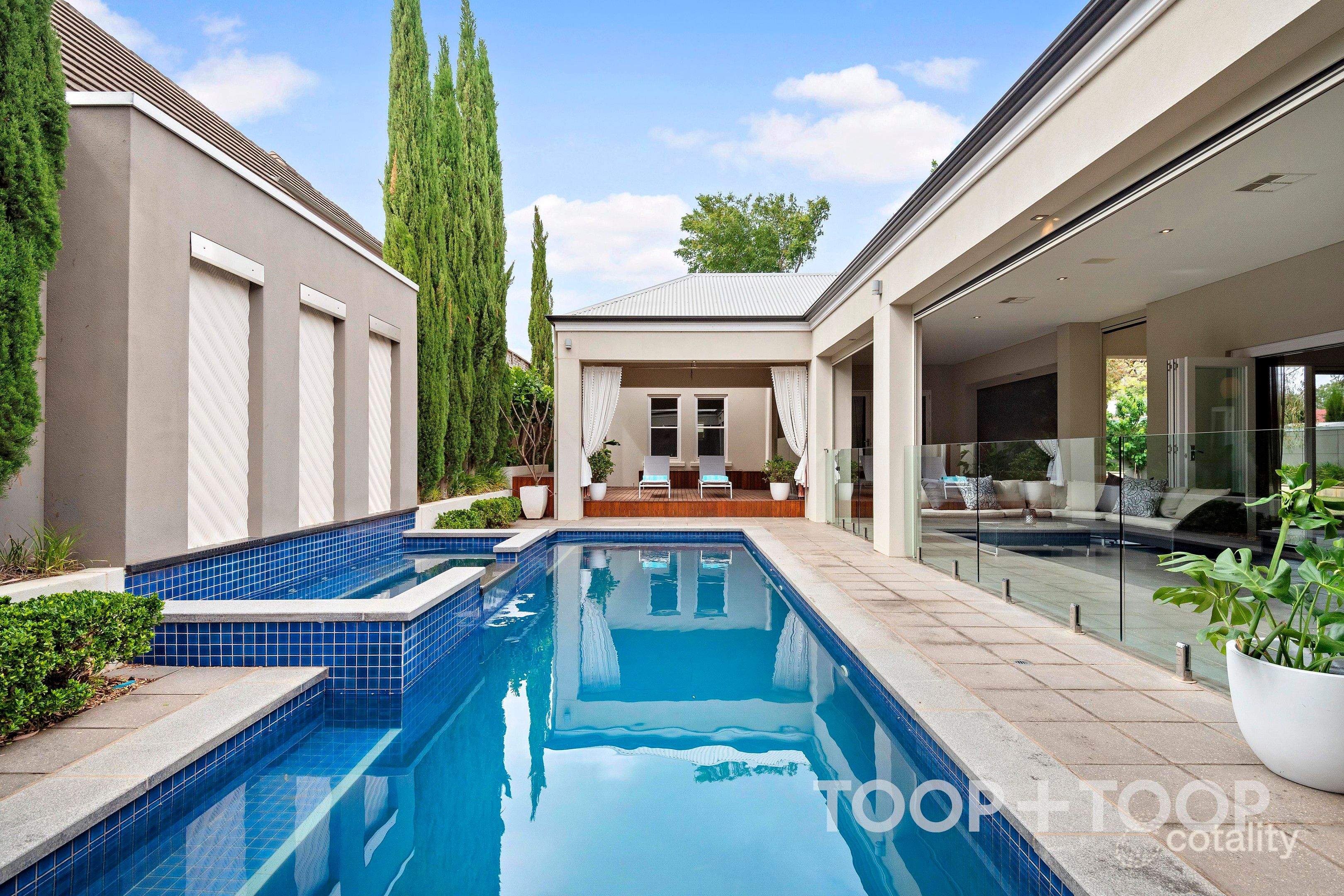 8 Guilford St, Kensington Park, SA 5068