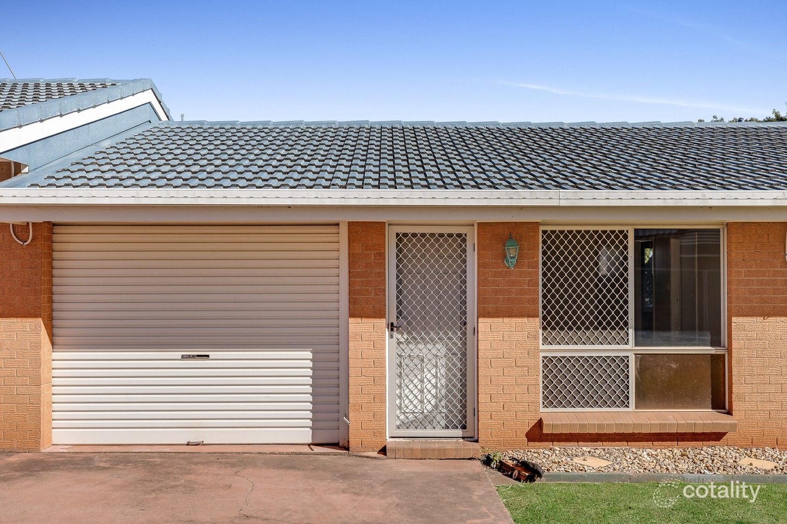 2/12 Potter St, South Toowoomba, QLD 4350