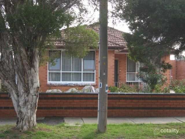 11 Mcrae Ave, St Albans, VIC 3021