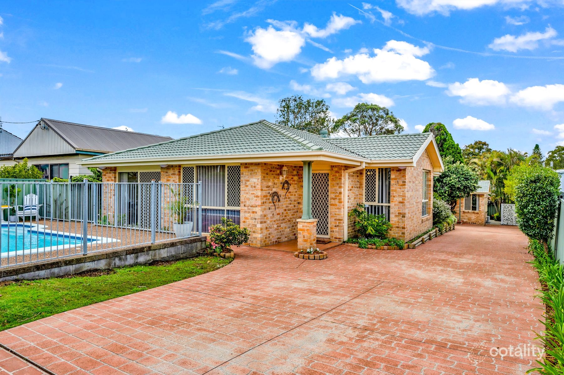 18 Alexander St, Mount Hutton, NSW 2290