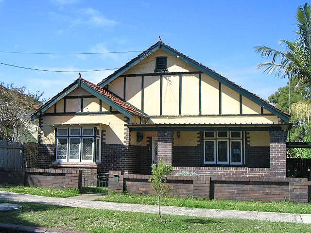 1/4 Colvin Ave, Carlton, NSW 2218