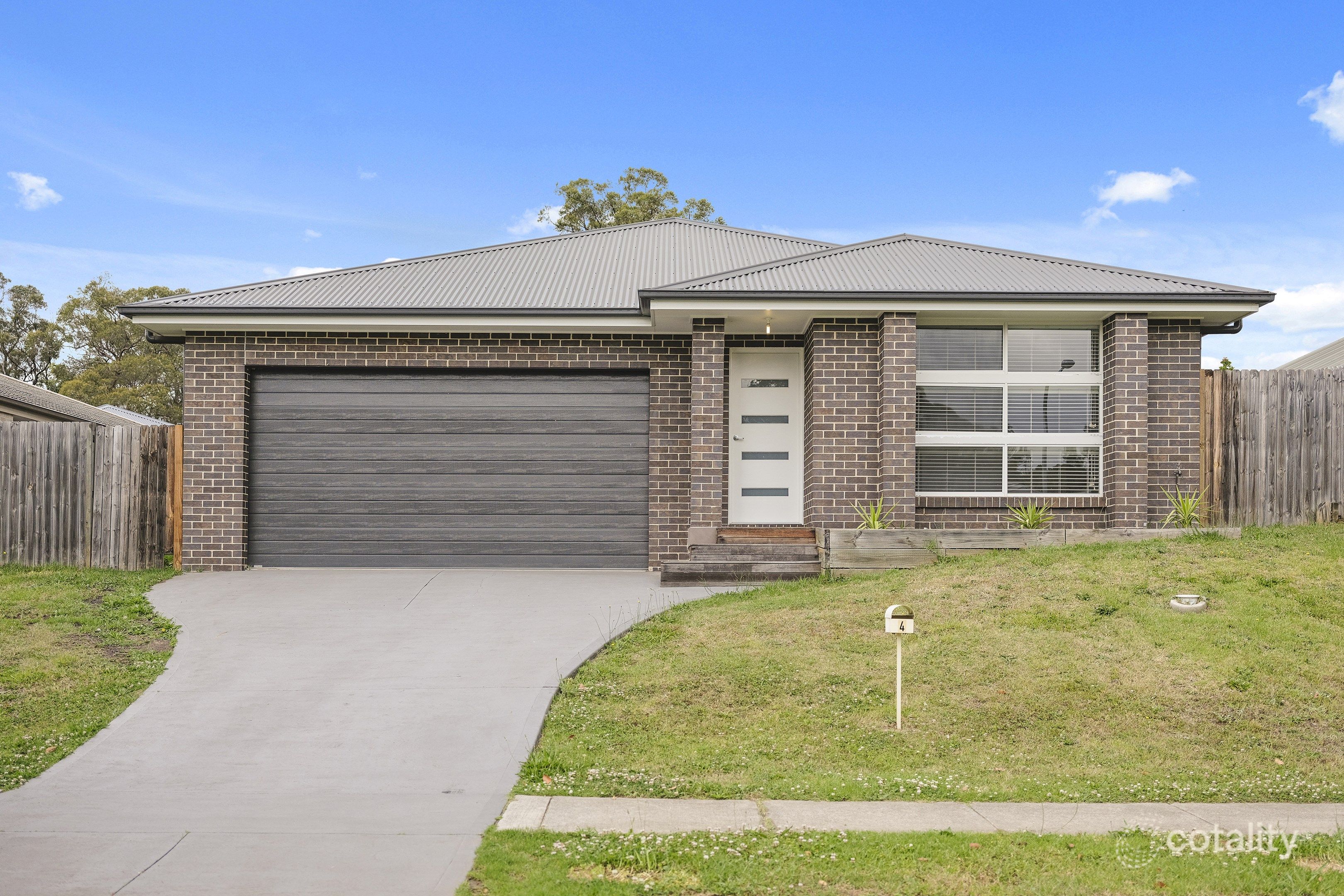 4 Brushbox Rd, Cooranbong, NSW 2265