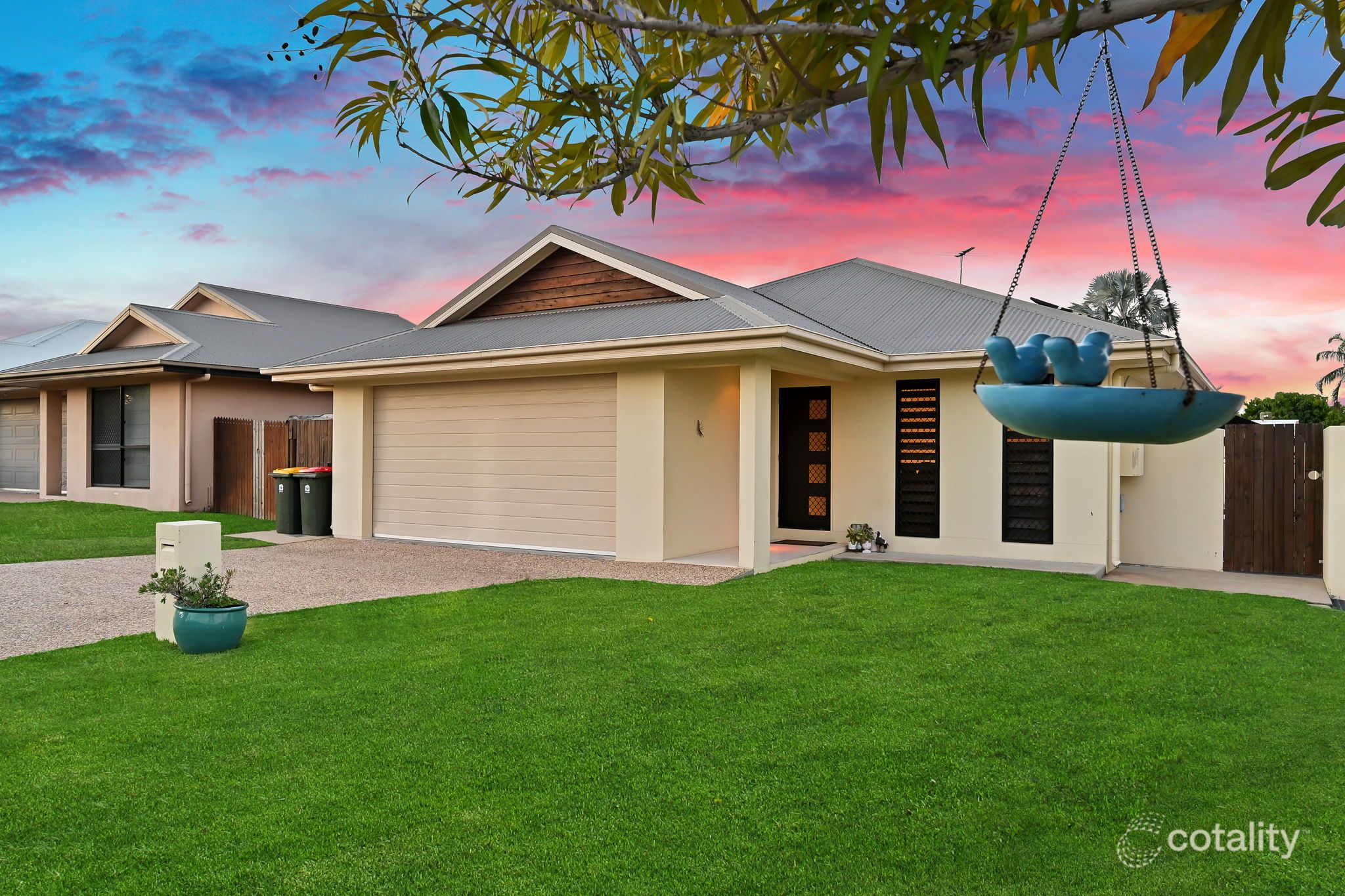 33 Tahlia Cct, Mount Louisa, QLD 4814
