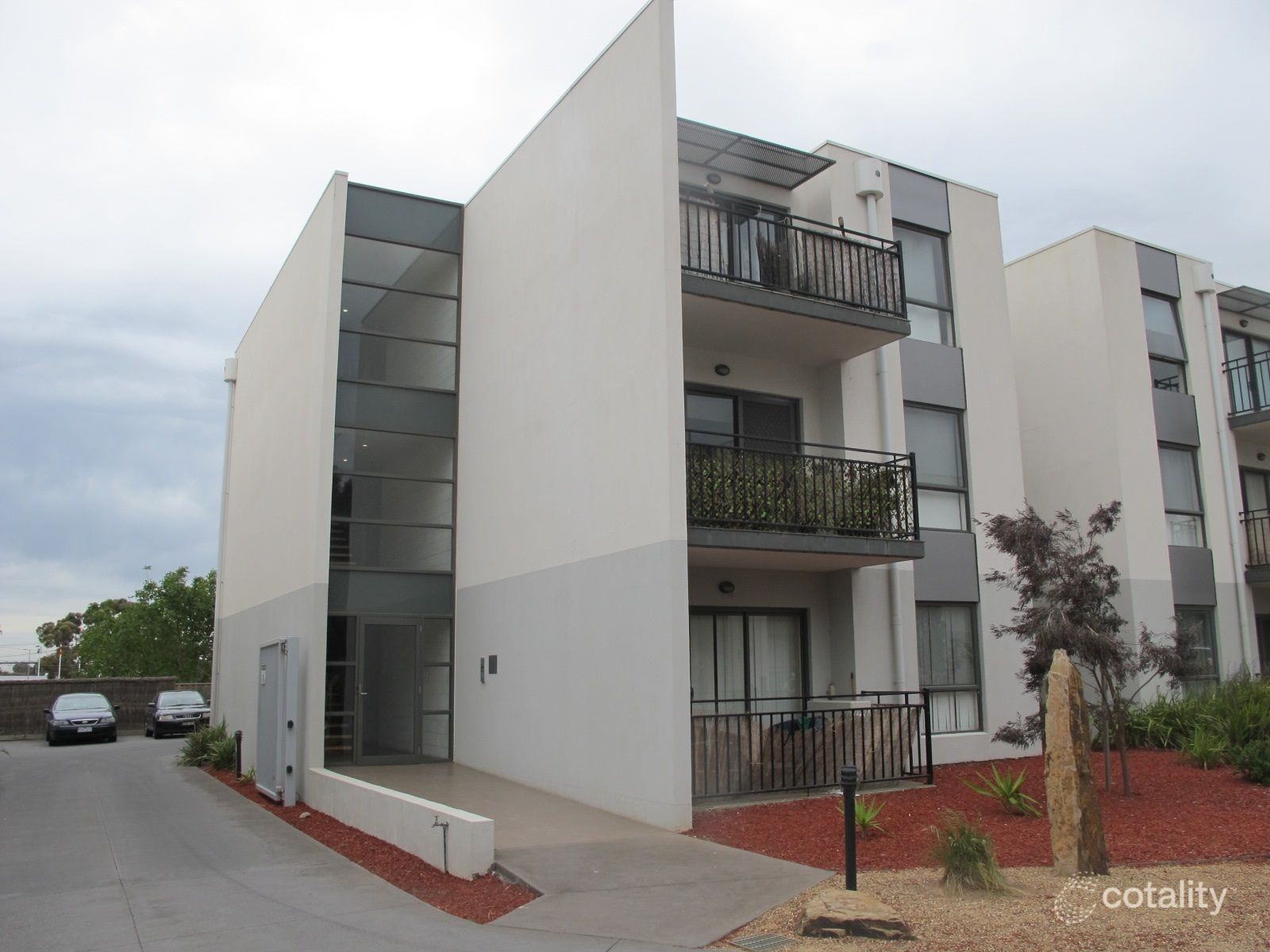 17/21-29 Trickey Ave, Sydenham, VIC 3037