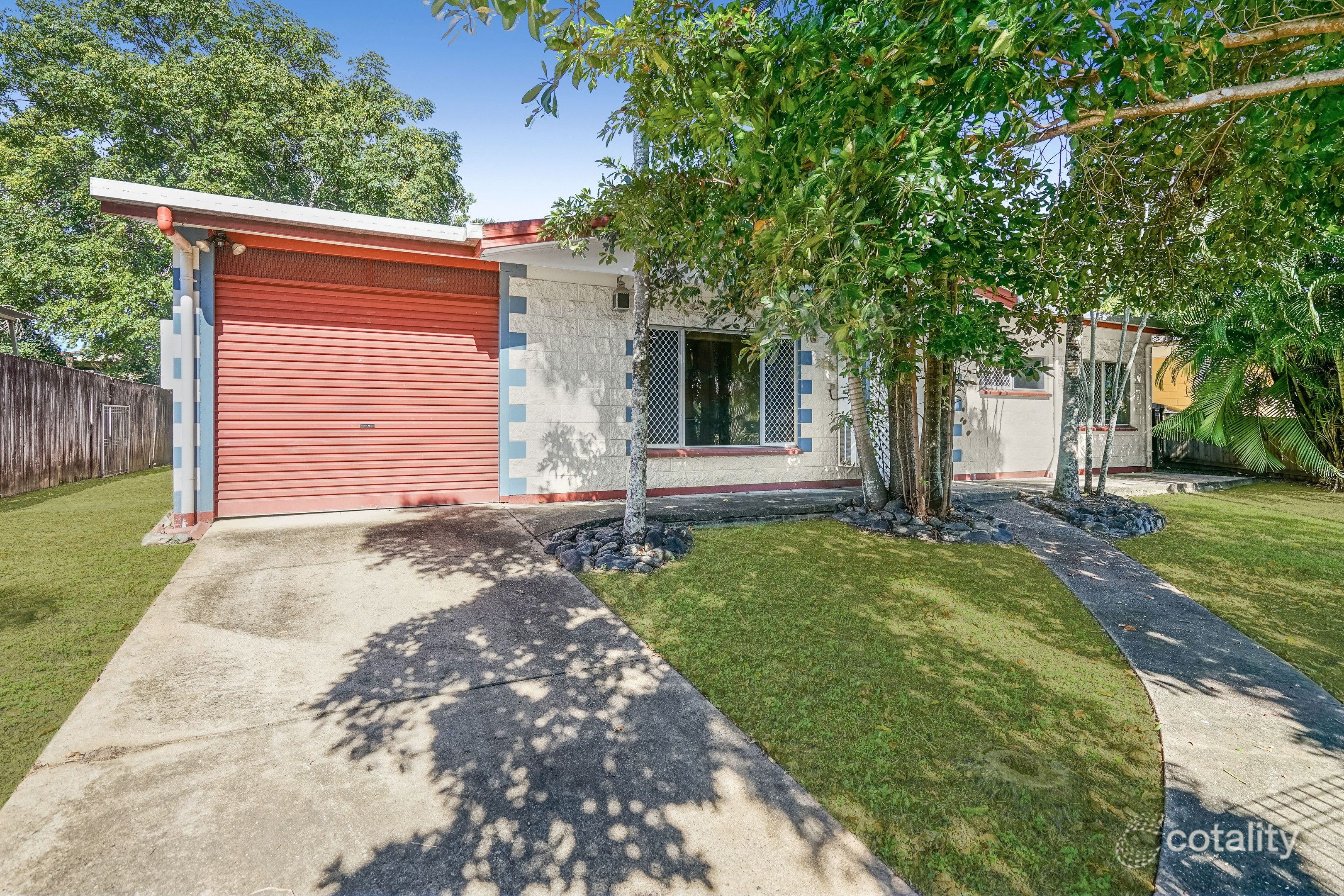 14 Kalyan Cl, Caravonica, QLD 4878
