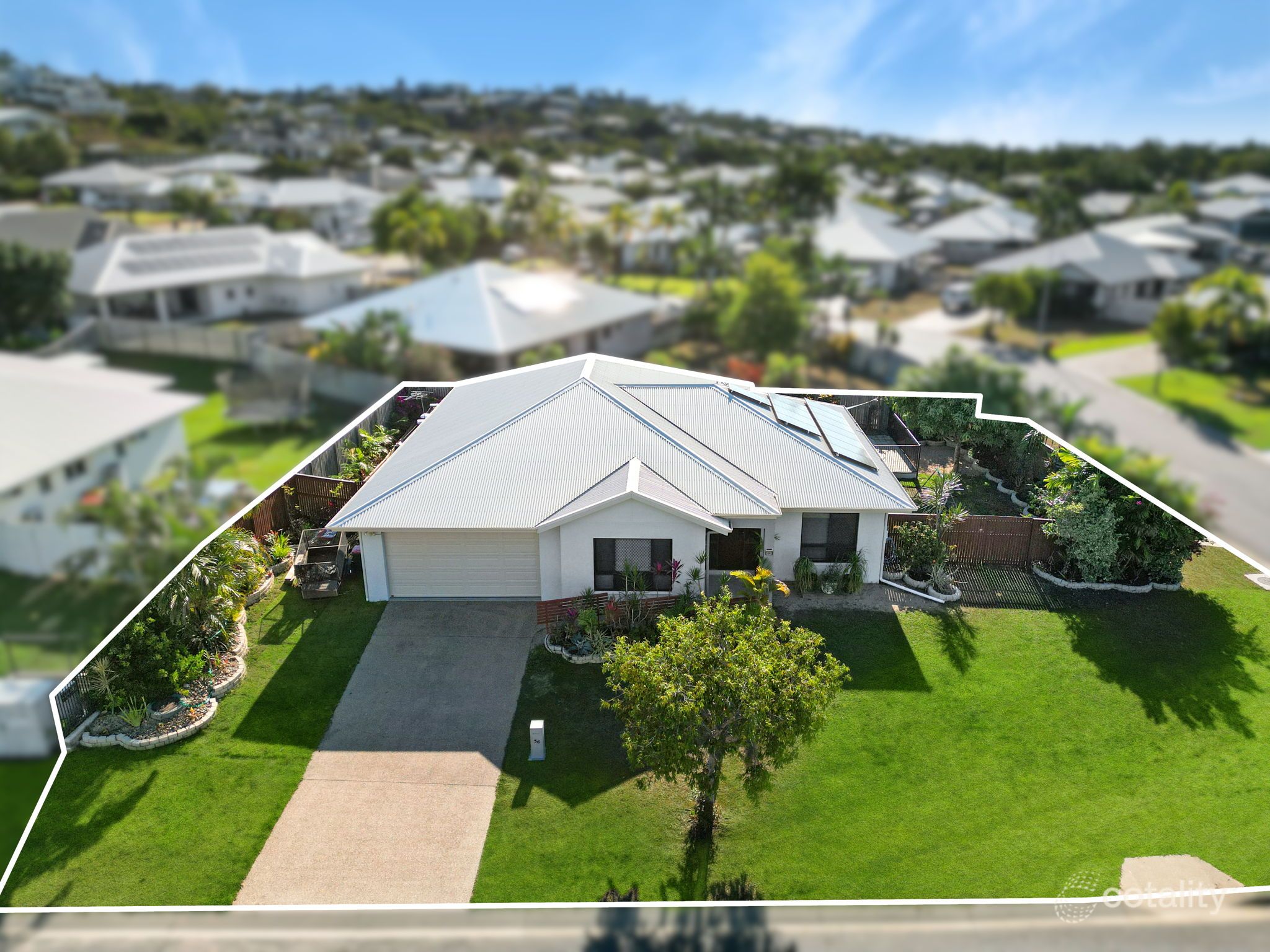 56 Bilbao Pl, Bushland Beach, QLD 4818