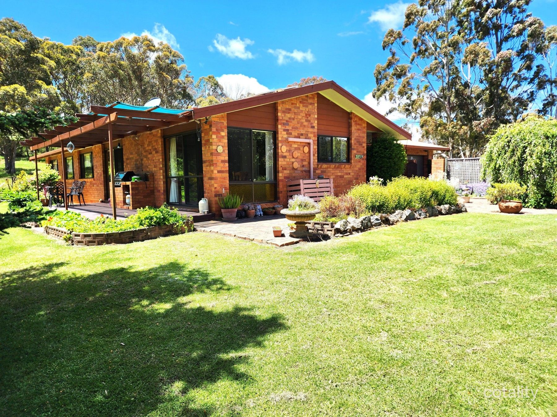 111 Rodgers Rd, Glen Innes, NSW 2370