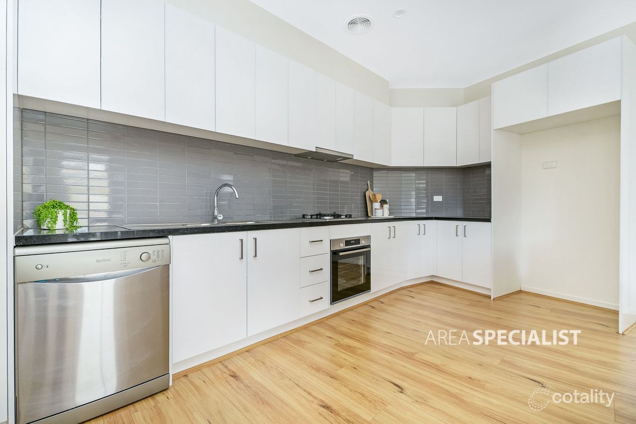 24 Birdwood Ave, Dandenong, VIC 3175