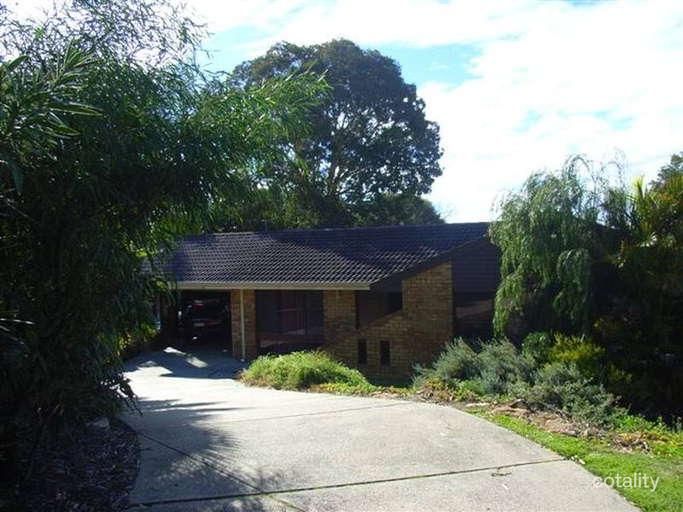 4 Dundee Ct, Duncraig, WA 6023