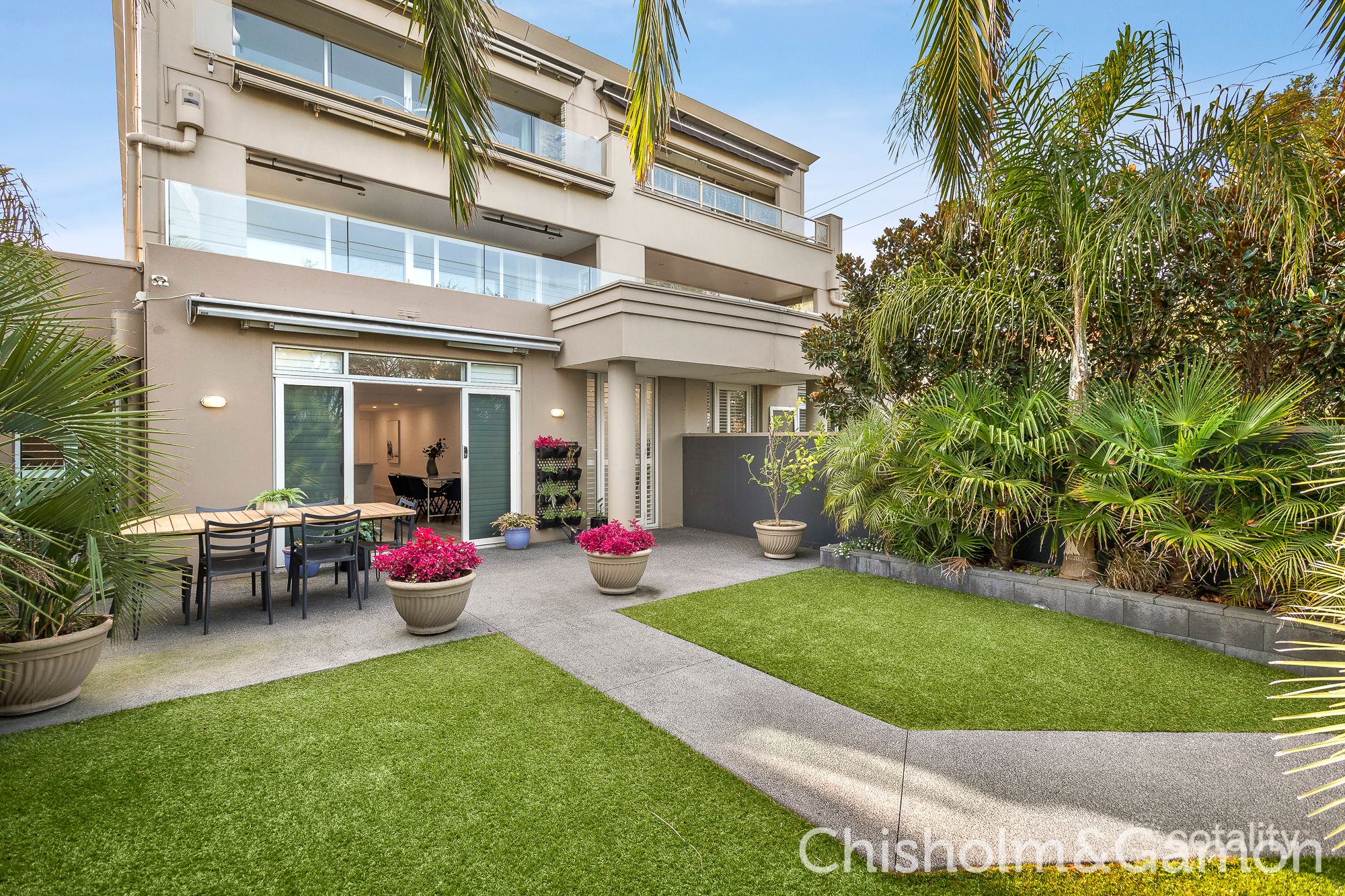 1/37 Ormond Esp, Elwood, VIC 3184