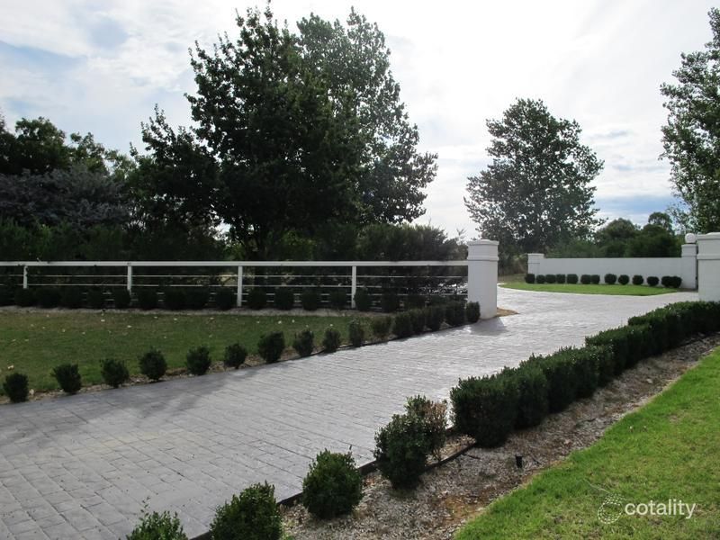 43 Leconfield Dr, Bombira, NSW 2850