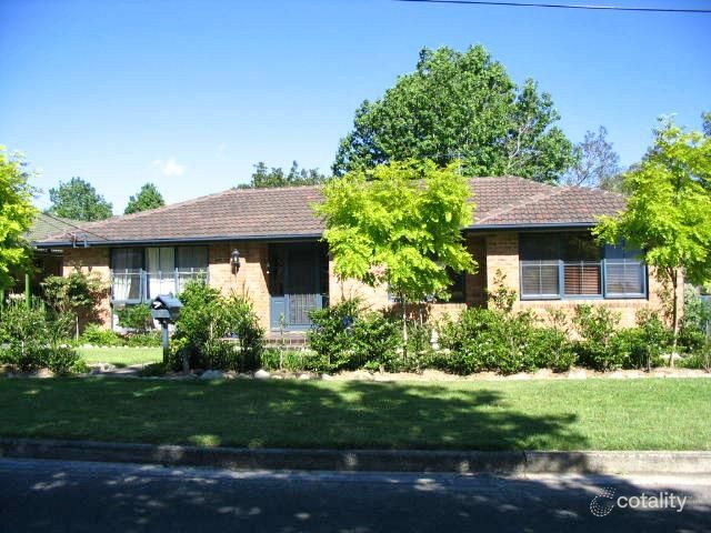 2 Angorra Rd, Terrey Hills, NSW 2084