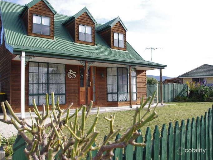 12 Carrington Dr, Margate, TAS 7054