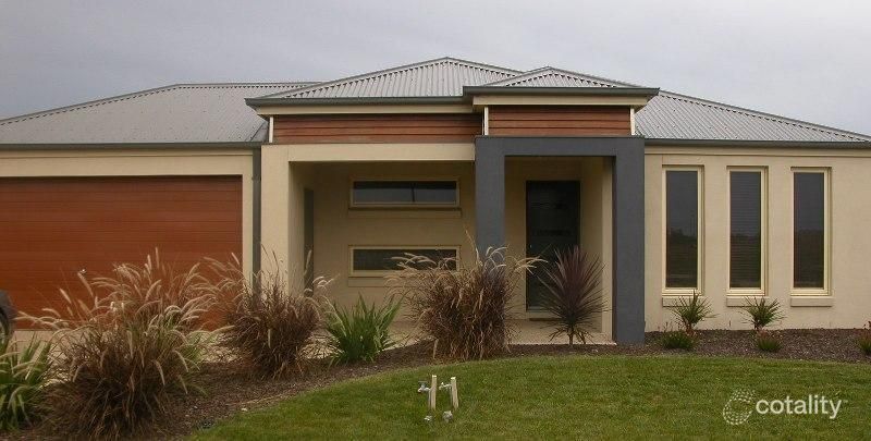 13 Ben Hall St, Cranbourne East, VIC 3977