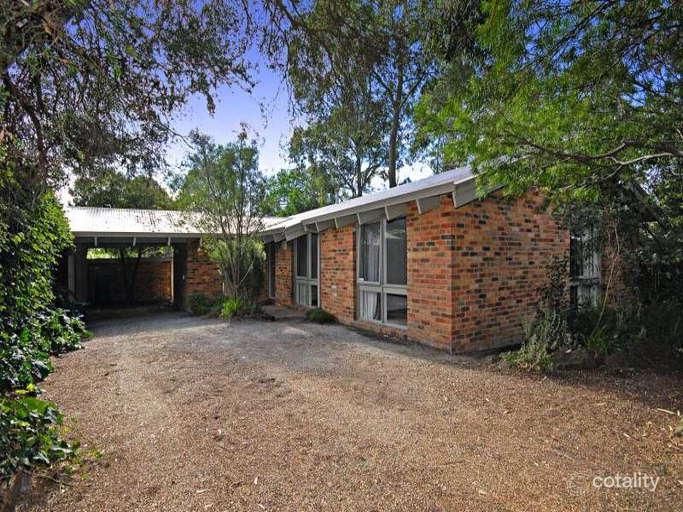 13 Glen Tower Dr, Glen Waverley, VIC 3150