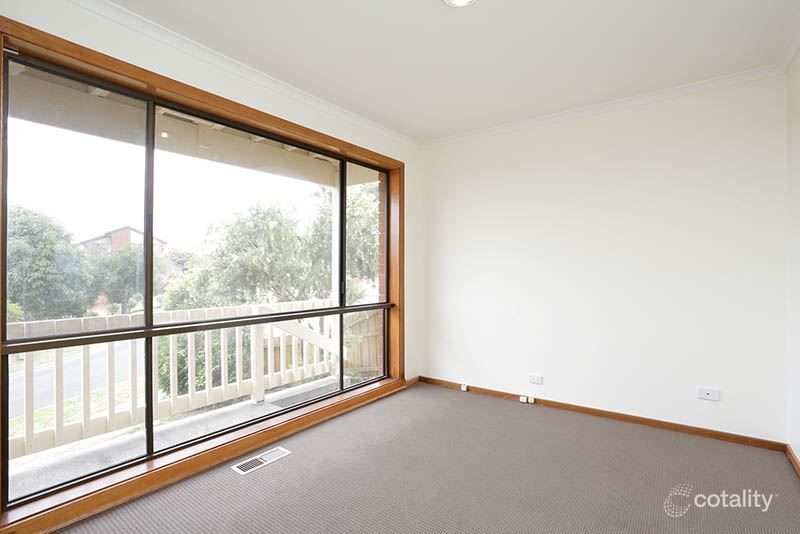 11 Merran Ct, Wheelers Hill, VIC 3150