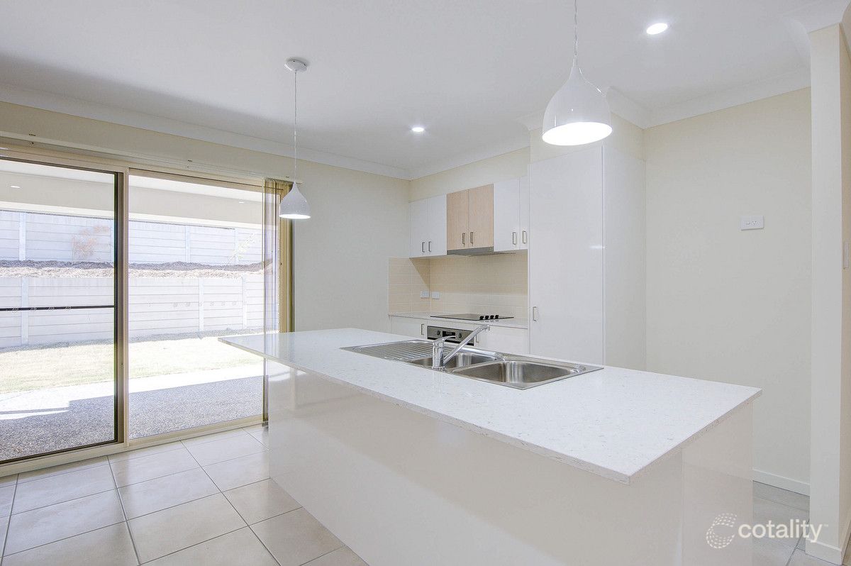 7 Dysart Dr, Holmview, QLD 4207