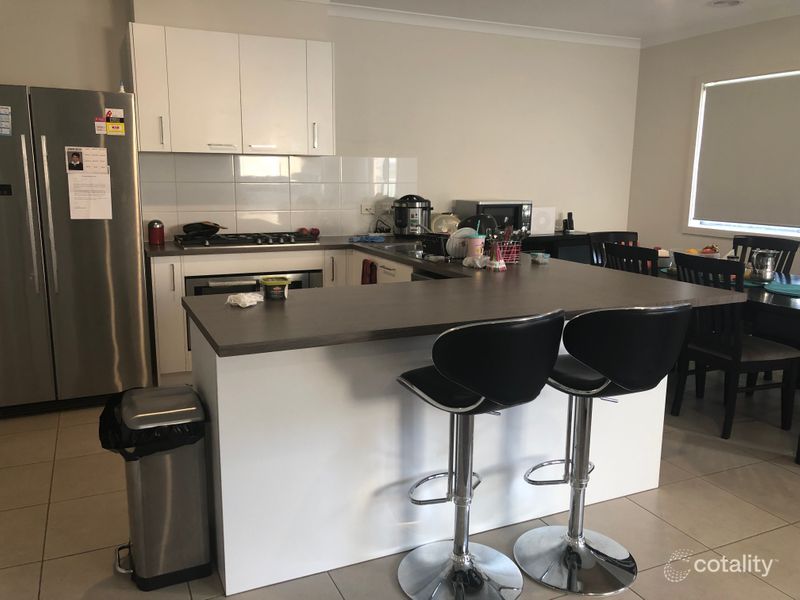 5 Nellburn Tce, Cranbourne East, VIC 3977