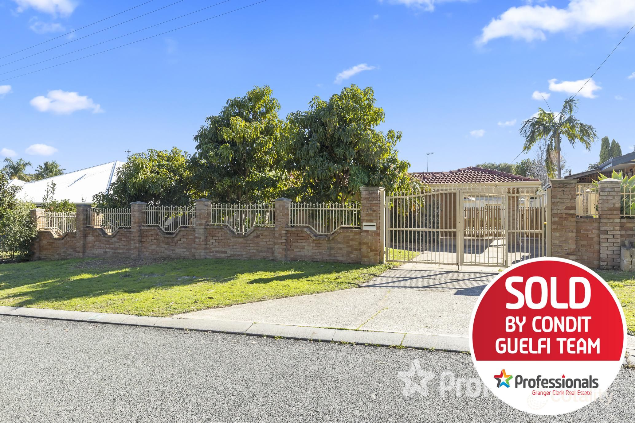12 Kent Rd, Marangaroo, WA 6064