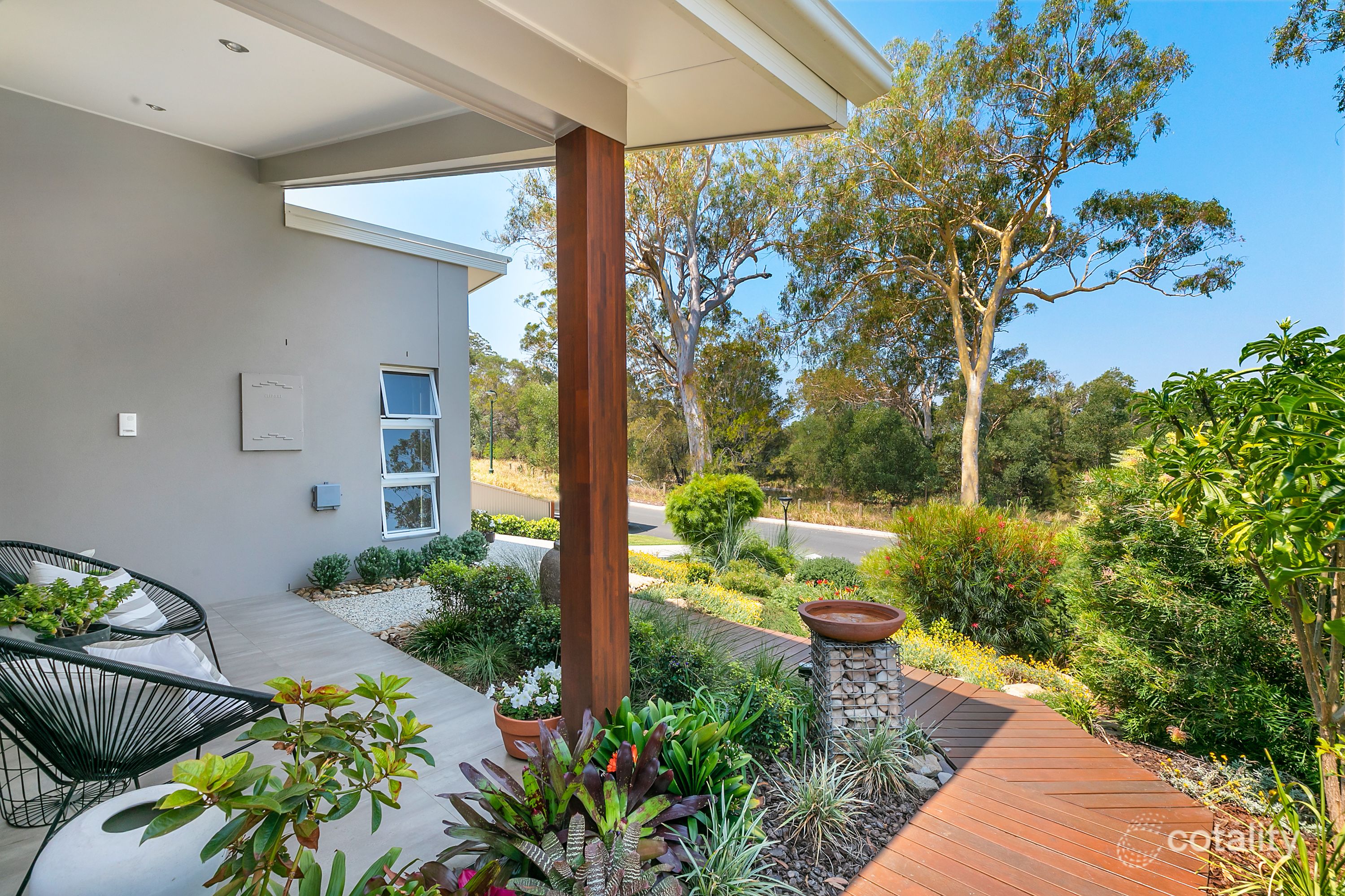 11 Fontebasso Cct, Redland Bay, QLD 4165